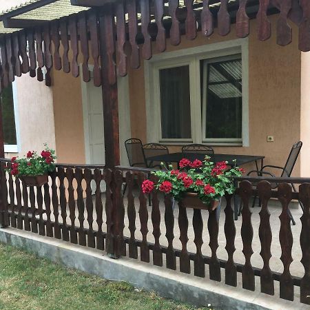 Вілла Balatonfenyves - Munkacsy U. 6. Екстер'єр фото